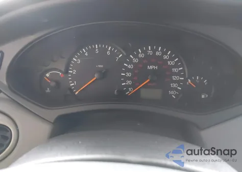 2002 Ford Focus Zx3 z USA, uszkodzony, nr VIN 3FAHP31322R223545